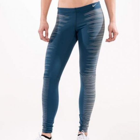 Nike Flash Reflective Dri-Fit Legging - Picture 1 of 8